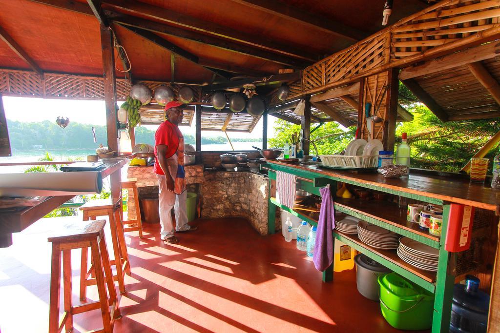 Zion Country Bed & Breakfast Manchioneal Bagian luar foto