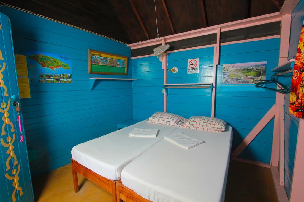 Zion Country Bed & Breakfast Manchioneal Ruang foto